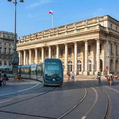 Bel Lumineux Au Coeur De * Bordeaux